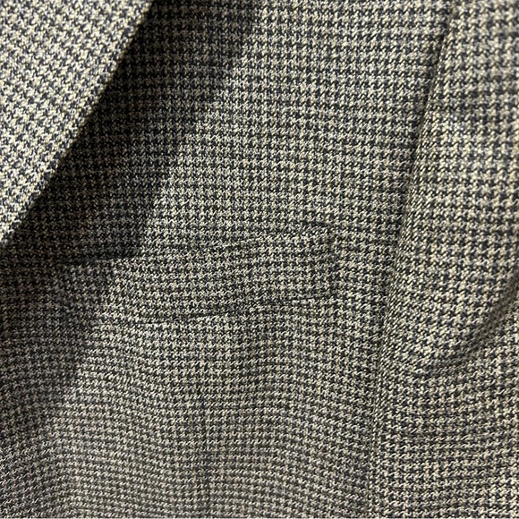 Elegant Charcoal Men's Blazer Portfolio Studio Size 42R
100% lambswool - Picture 5 of 10